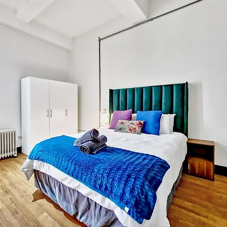 Manhattan Style Loft With Backup Power On 4 Loop Str Kapstadt Exterior foto