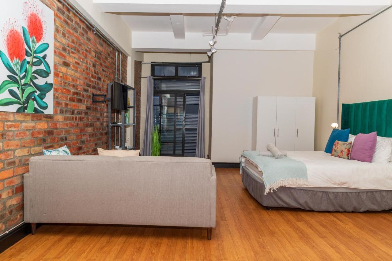 Manhattan Style Loft With Backup Power On 4 Loop Str Kapstadt Exterior foto